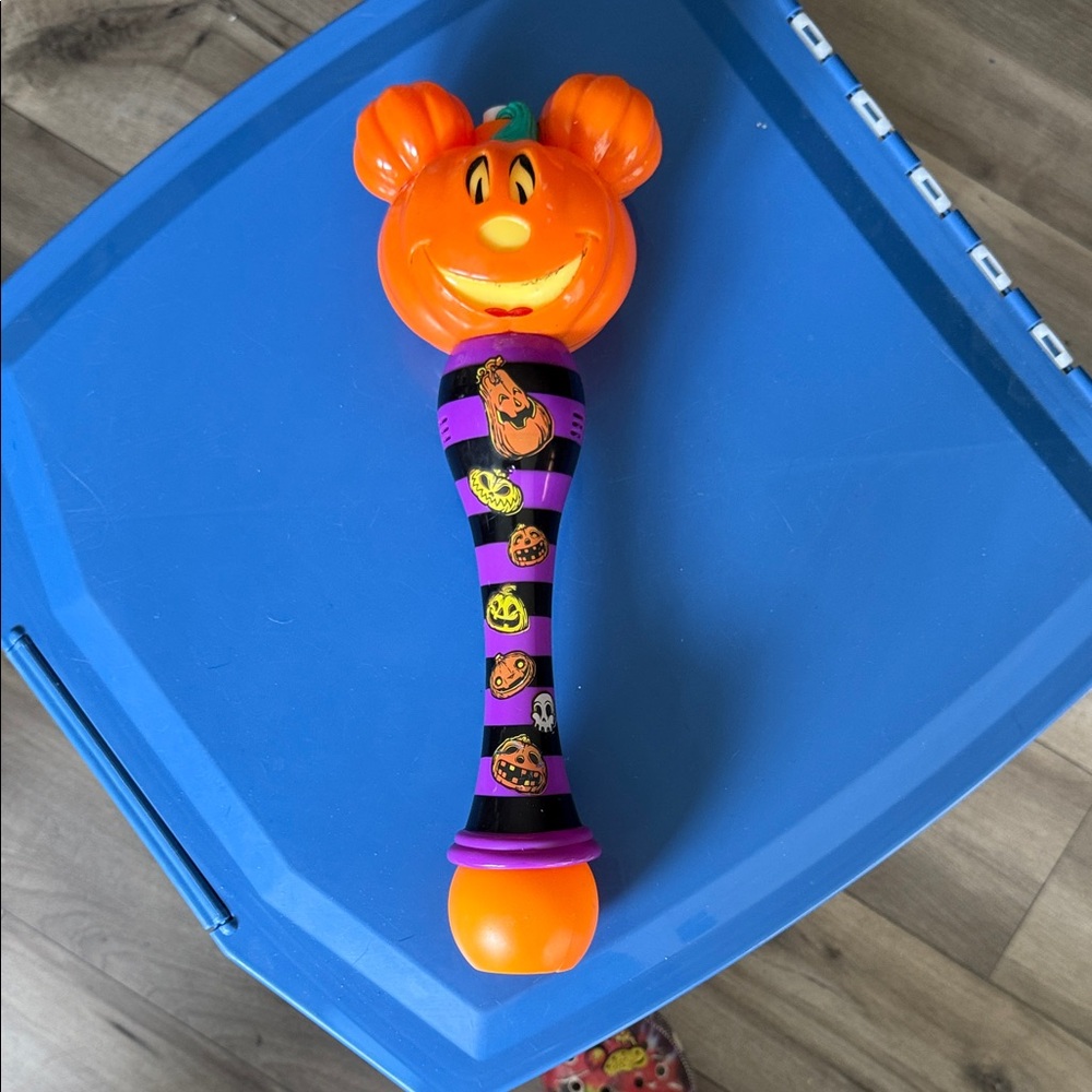 Mickey Halloween Bubble Machine